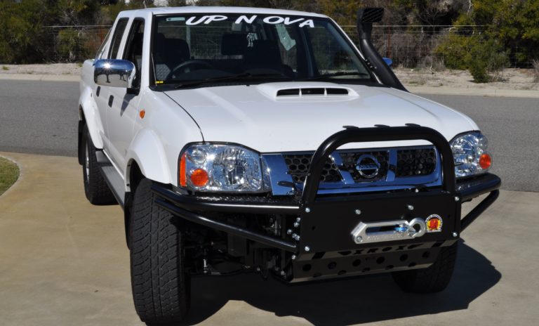 XROX Bull bar Navara D22 07/2001 on