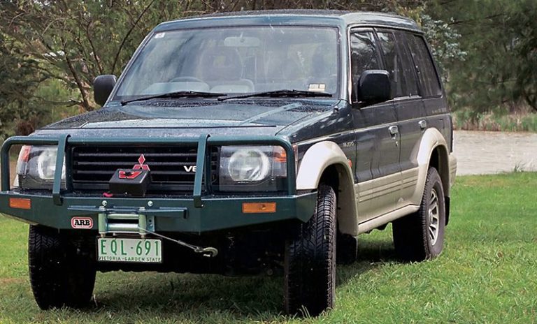 Deluxe Bullbar Pajero 1991 to 2000