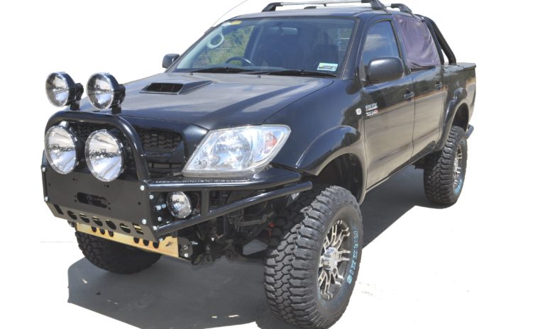 XROX Bull bar Hilux 4WD 09/2011 on